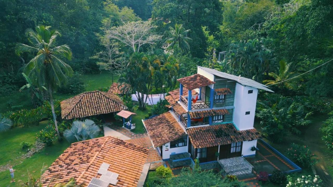 Los Robles Capurgana Hotel Exterior photo